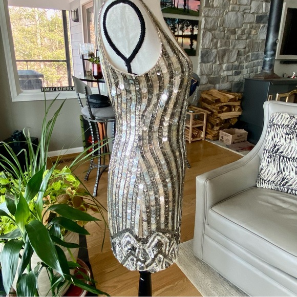 BEBE, Limited Edition⭐️FAB Sequined Party Dress⭐️STUNNING !🥂🍾NYE Perfect ! ♥️ - Picture 6 of 13